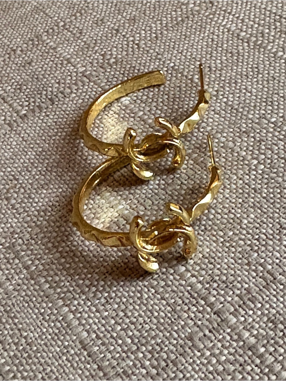 CHANEL Gold-Tone Knotted Hoop Earrings